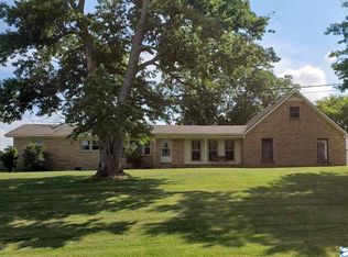 4370 Union Grove Rd, Union Grove, AL 35175