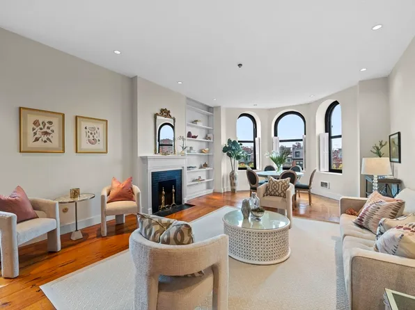 160 Commonwealth Ave APT 512, Boston, MA 02116