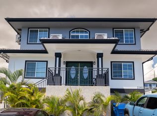 2240A Metcalf St, Honolulu, HI 96822