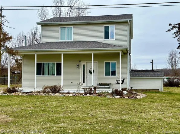 9164 Baldwin Rd, Gaines, MI 48436
