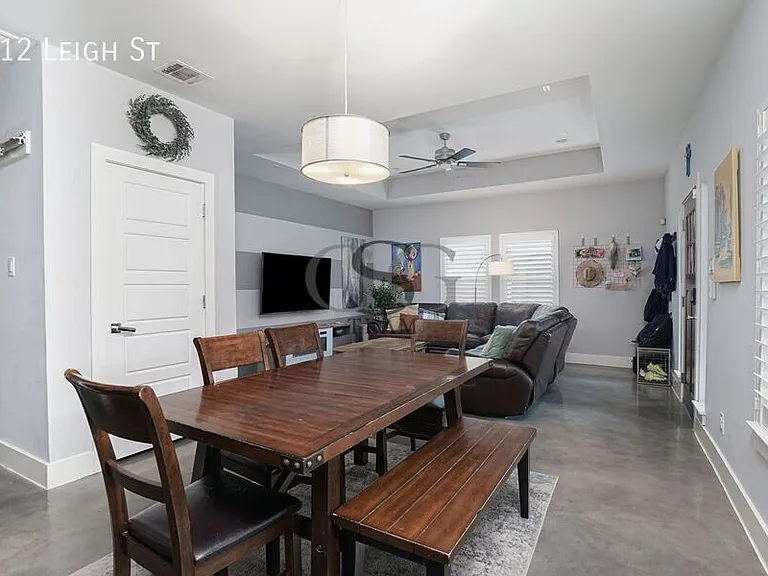 612 Leigh St — Photo 4