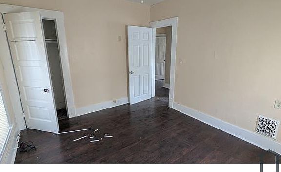 3rd image of 11412 Itasca Ave