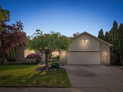 1060 Millbrook Rd, Canton, MI, 48188