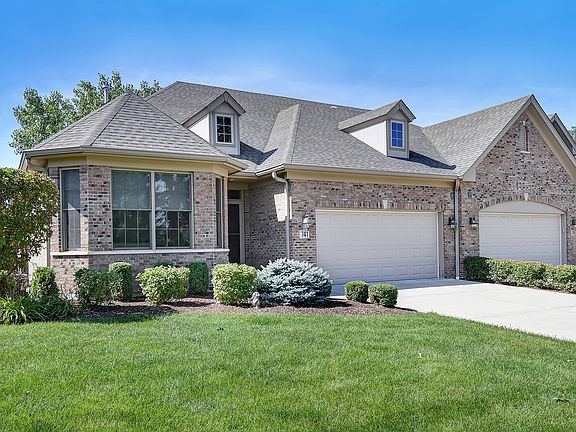 2nd image of 741 Woodglen Ln