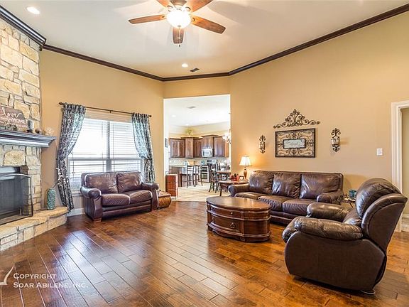 4th image of 602 Benelli Dr