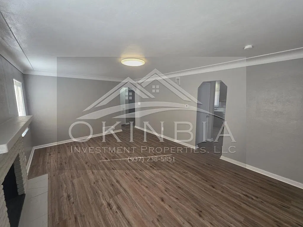 2826 Oxford Ave — Photo 4