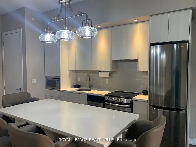 457 Plains Rd E #403 — Photo 6