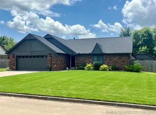 2807 Irving St, Muskogee, OK 74403