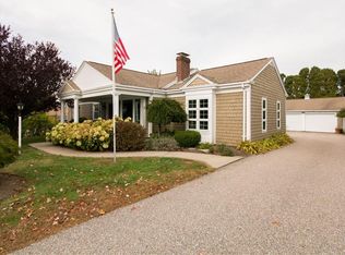 77 Pine Tree Rd, Portsmouth, RI 02871