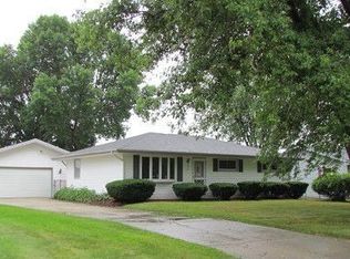 2751 Scotties Dr, Beloit, WI 53511