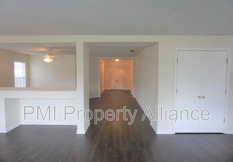 1153 Elderberry Dr — Photo 10
