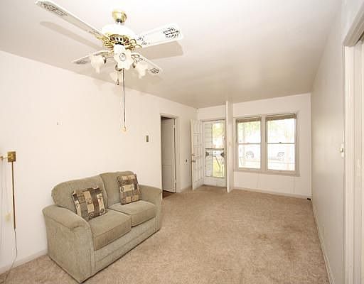 3rd image of 5014 Carroll Ln