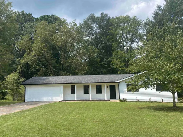 10 Carriage Cir, Stockbridge, GA 30281