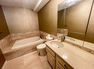 7300 Oldpost Rd UNIT 5, Lincoln, NE 68506