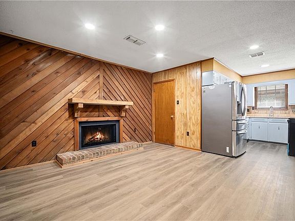 5th image of 2670 Atoll Dr