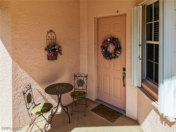 3rd image of 9203 Las Maderas Dr