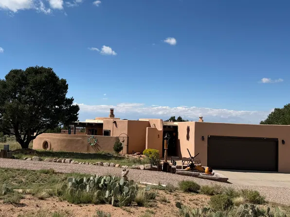 981 Antelope Ave NE, Albuquerque, NM 87122
