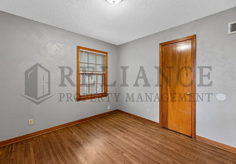 6114 E Rockwood Rd — Photo 15