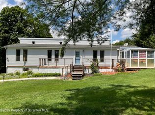 135 Spudeno Rd, Moscow, PA 18444