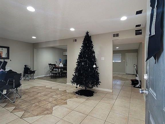 2nd image of 781 Country Place Dr APT 1087