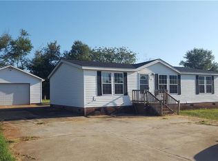 104 Rams Head Ct, Townville, SC 29689