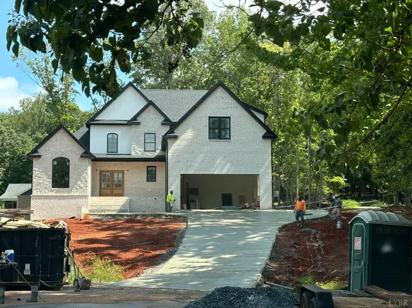 1479 Smartview, Forest, VA 24551