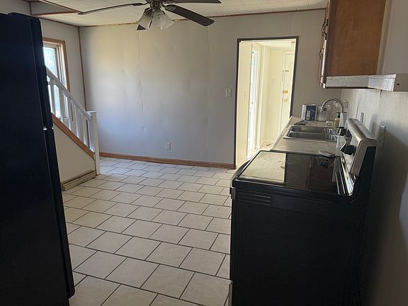 2nd image of 144-146 Kunkle Ave #144