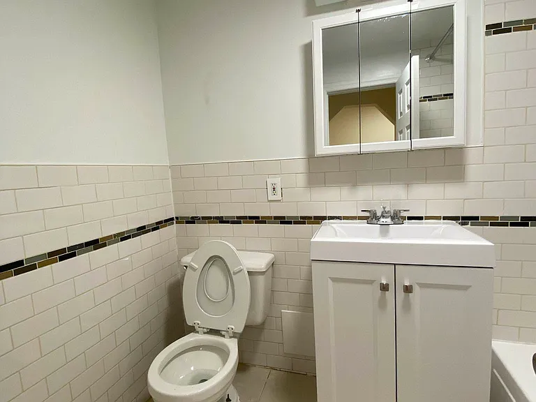 2181 3rd Ave #2C — Photo 4
