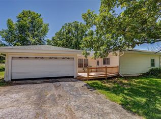 16895 Lakeside Dr, Newburg, MO