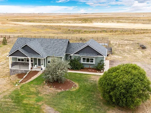 7651 Woodchest Street, Strasburg, CO 80136