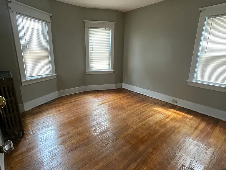 415 Colvin Ave — Photo 16