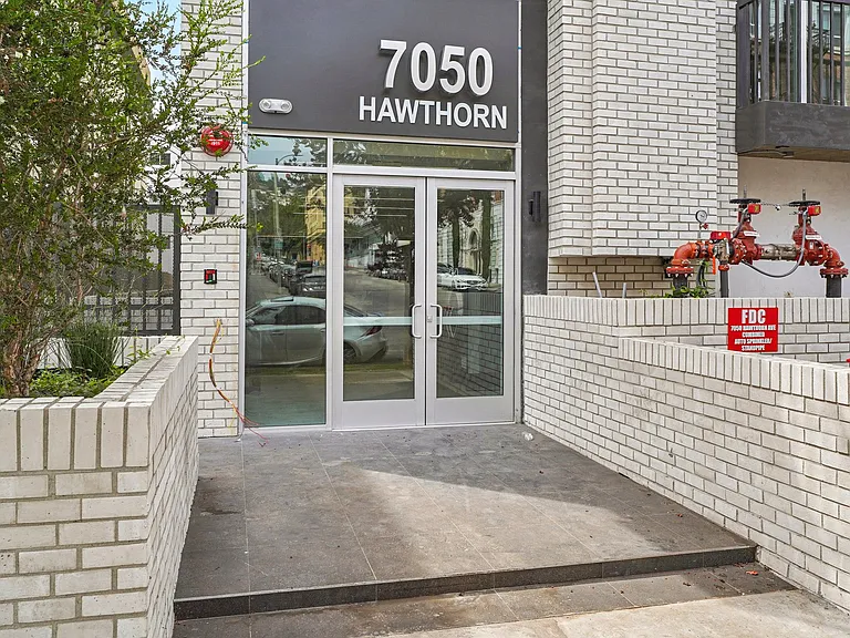 Ecco Hawthorn — Photo 2