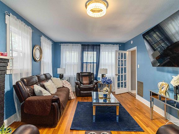 5th image of 226 Briarcliff Rd