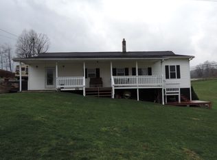 3853 Tunnel Hill Dr, Honaker, VA 24260
