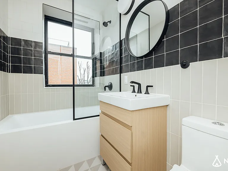 312 Devoe St #3E — Photo 8