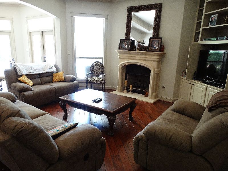 1st image of 4311 Velencia (pvt) Ct