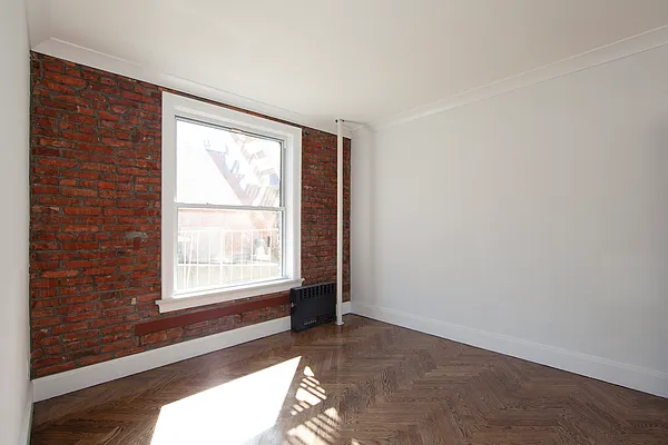 Rented by R New York | media 13