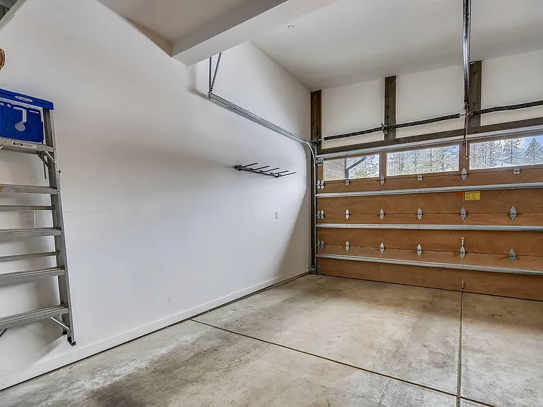 10137 Corrie Ct — Photo 37