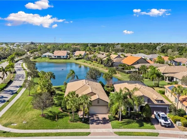 255 SE Courances Dr, Port Saint Lucie, FL 34984