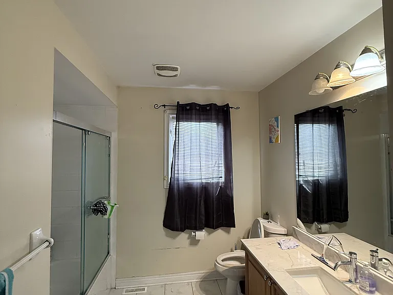 82 Castlehill Rd #UPPER — Photo 8