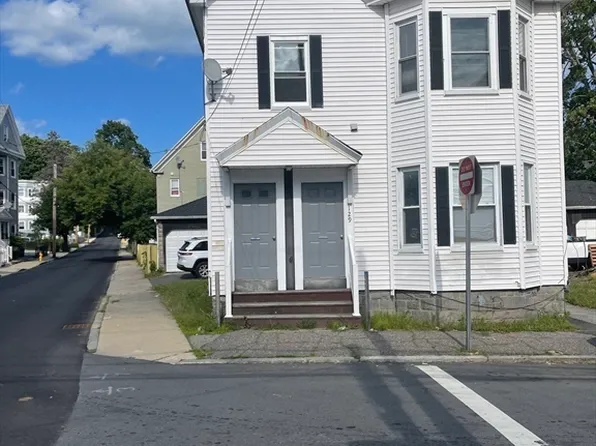 129-131 Saratoga St, Lawrence, MA 01841