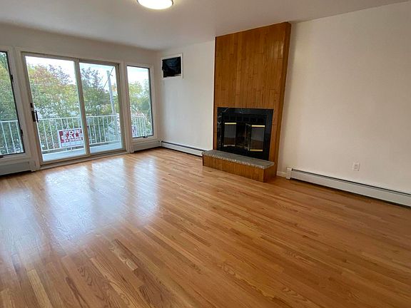 5th image of 42 Wandel Ave