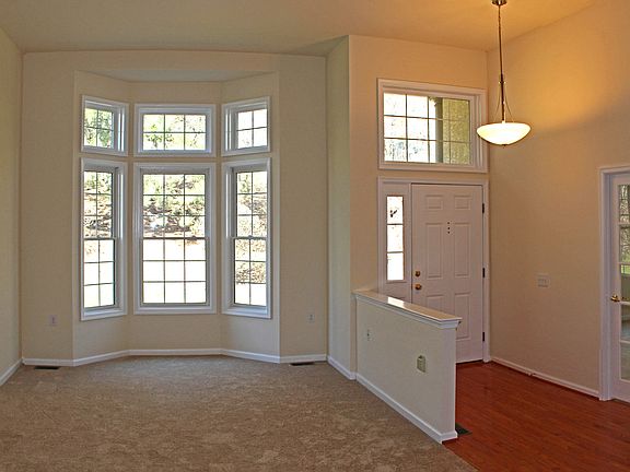 Entrance & living room