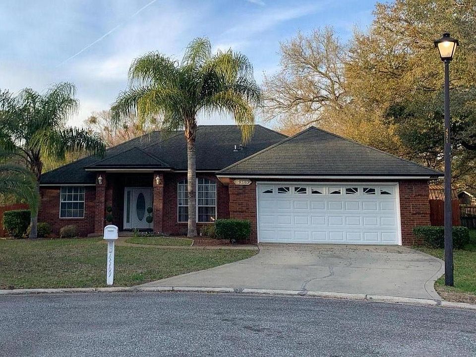 Exterior of home, on cul-de-sac, 2 car garage