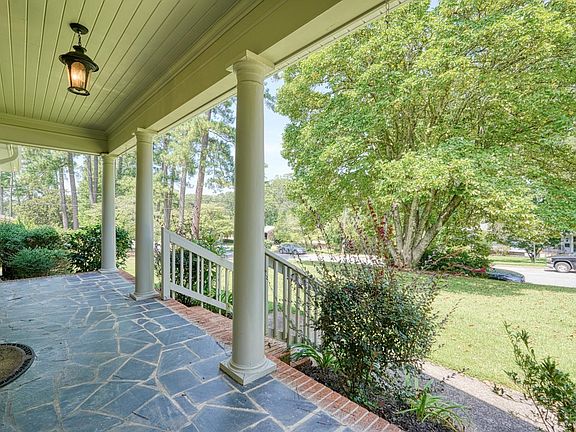 2nd image of 103 Pinetree Cir