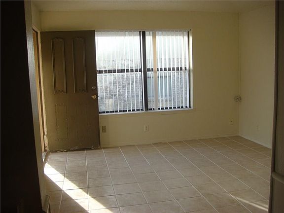 2nd image of 1705 Patricia St