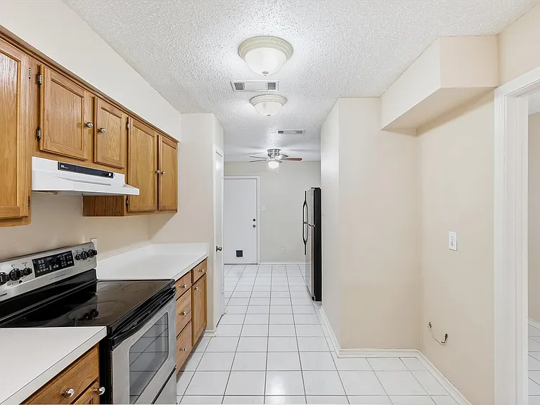 9624 Highland View Dr — Photo 6