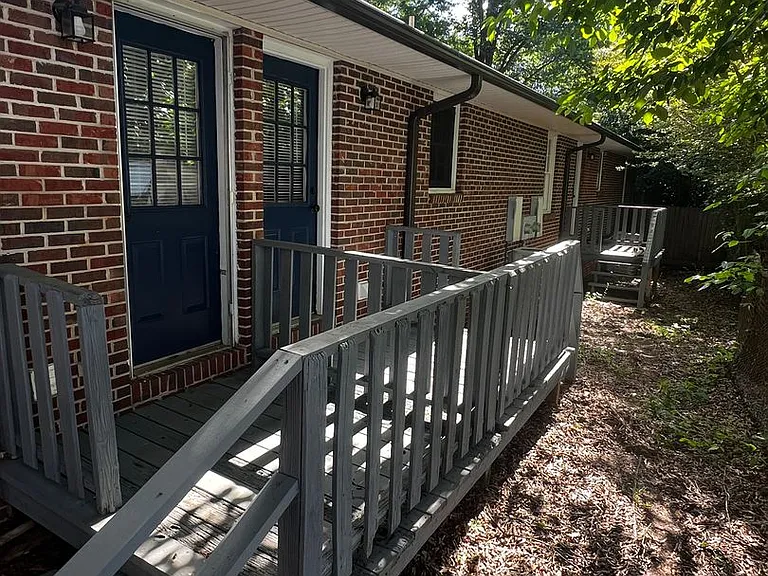 314 Hamilton Dr NE — Photo 10