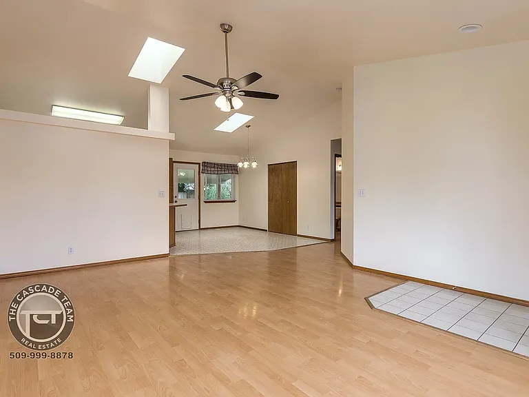 6715 N Louvonne Dr — Photo 8