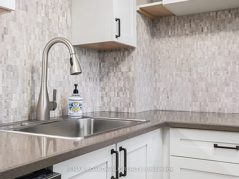 1025 Grenon Ave #210 — Photo 15